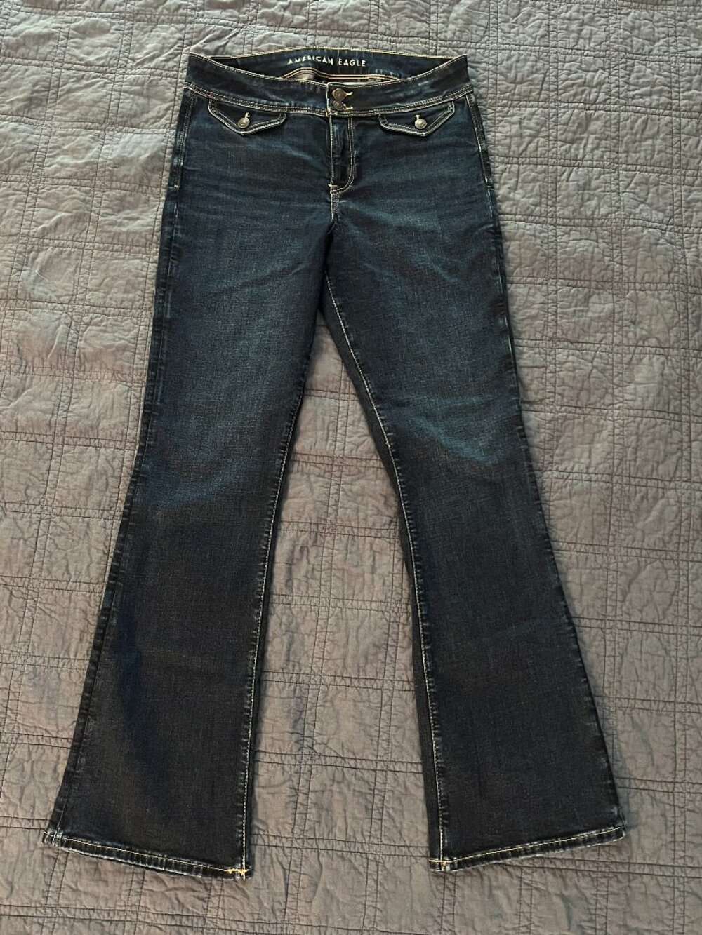 AE Low-Rise Kick Bootcut Jeans - 10 Long